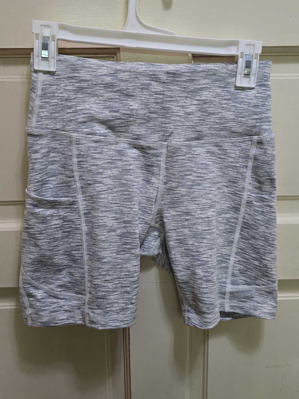 High-Rise Heathered Gray Bike Fitness Stretch Shorts with Side Pockets